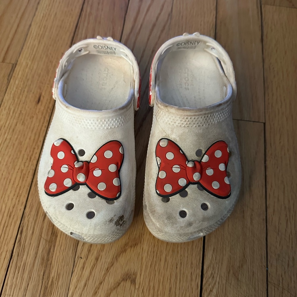 Disney Minnie Mouse Crocs size C12